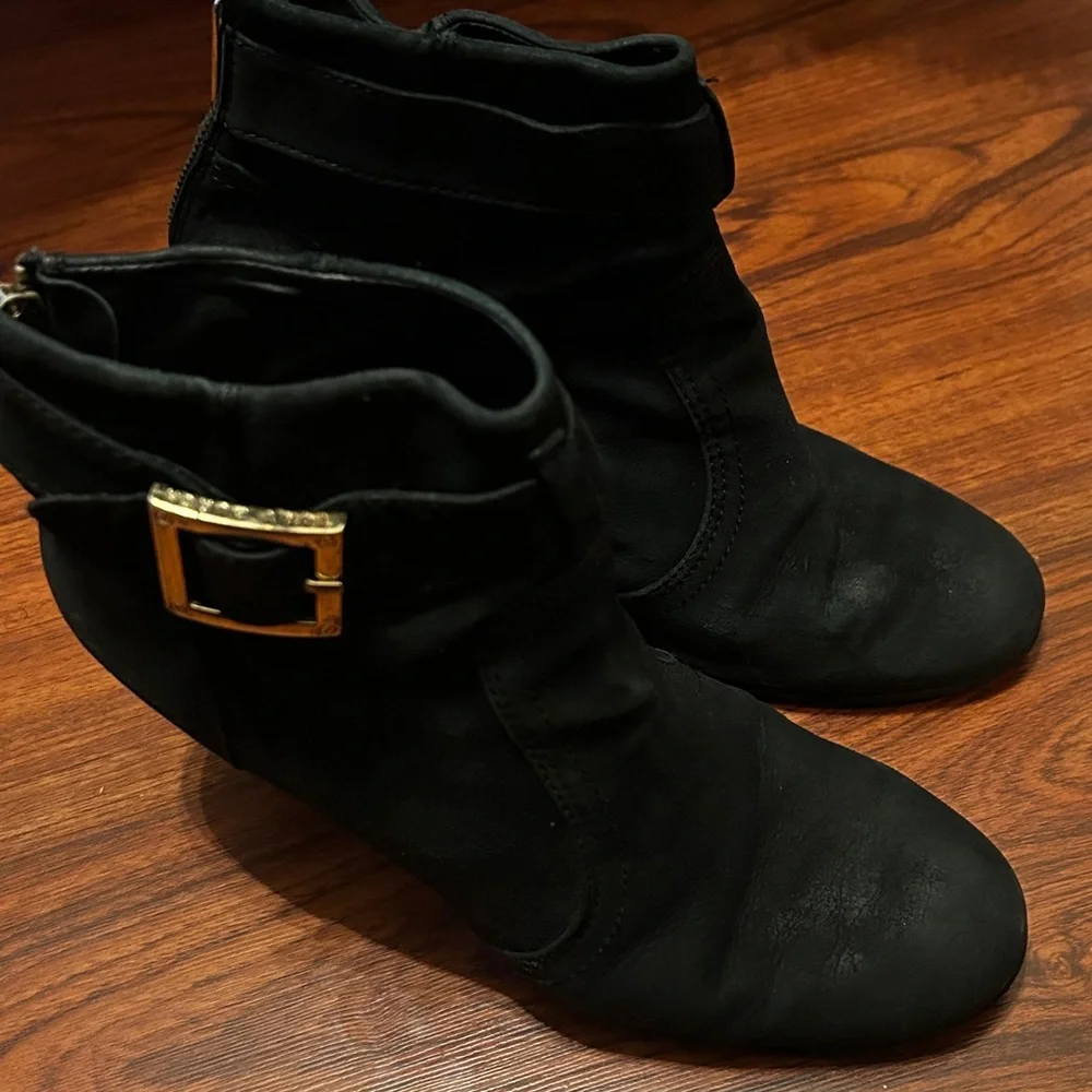Tory Burch Deanna Black Suede Ankle Booties with Gold Buckle Sz 9 1/2